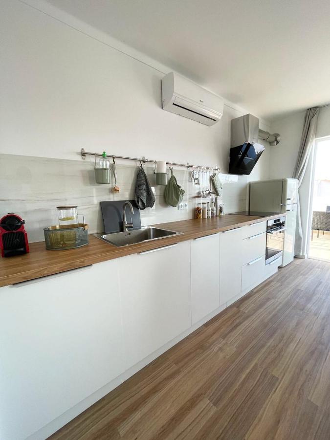 Sun Waves Beach Apartment Portimão Extérieur photo